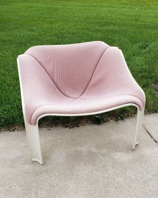 Pierre Paulin Fiberglass Lounge Chair For Artifort 300