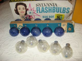 26 Vintage Camera Flash Bulbs SYLVANIA BLUE DOT 25B GE SUREFIRE 5 2