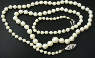 Vintage 14 K Gold Clasp White Graduated Pearls Knotted Necklace 21 "
