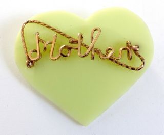 A Vintage 1950s Heart Shaped Green Plastic Mother Brooch Gold,  Tone Flat Wire