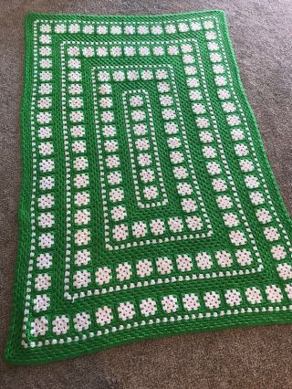 Vintage Handmade Hand Crochet Granny Square Afghan Blanket Throw Green White
