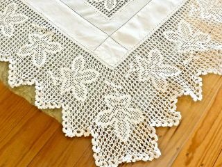 Fabulous Antique Snow White Irish Linen Hand Crochet & Embroidered Tablecloth