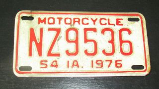 Vintage Iowa 1976 Motorcycle License Plate Embossed 7.  5 " X 4 " Nz9536