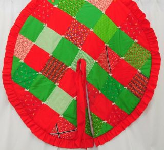 Vintage Handmade Christmas Tree Skirt Quilted Patchwork Retro Ruffle 42 inch Red 2