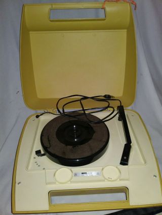 Vintage Montgomery Ward Airline Solid State Record Player Stereo Portable W/case