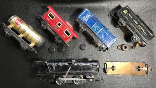 Vintage Marx Tin Wind Up Train Set With 4 Tin Cars W/key Parts
