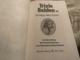 Trixie Belden 9 The Happy Valley Mystery (Newer Glossy Series) first ed 3
