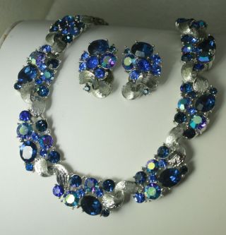 Stunning Vintage Lisner Signed Shades Of Blue Rhinestone Necklace Earrings Set
