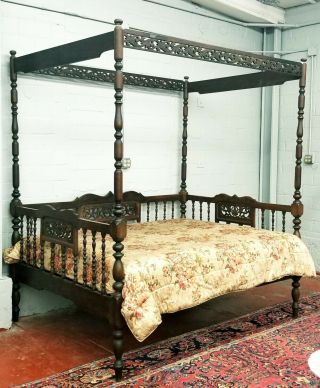 Antique Chinese Hand Carved Wooden Wedding Opium Canopy Bed 3