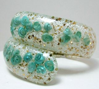 Vintage White Gold Confetti Clear Lucite Turquoise Sea Shell Clamper Bracelet