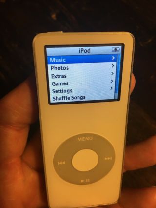 Vintage Apple Ipod A1137 As - Is,  For Parts/repair Only - Turns On