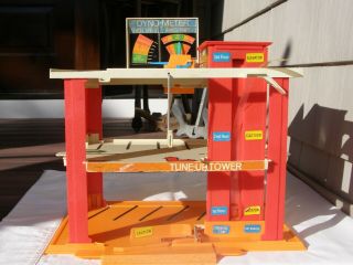 Vintage Hot Wheels Tune - Up Tower With Dyno - Meter By Mattel