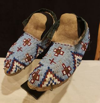 Antique Old Native American Indian Beaded Sioux Hide Moccasins C.  1880 Lakota