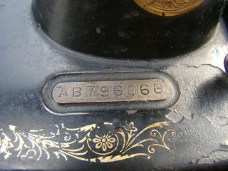 Antique 1927 Portable Singer 99 - 13 Sewing Machine AB796066 3