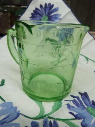 Vintage Kellogg’s three spout green depression glass measuring cup - 1 cup 3