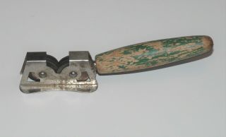 Vintage Eversharp Pull Through Knife Sharpener Green Wood Handle - U.  S.  A.