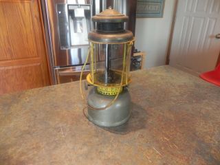 Vintage Coleman Quicklite Lantern - 2 Mantle - Orig Glass - Yellow & Gray - Nr