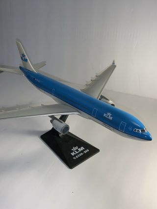 Vintage Boeing 747 - 400 Klm Royal Dutch Airlines - 1/250 Inflight Desktop Model