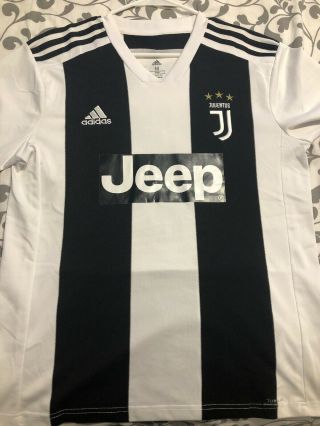 Cristiano Ronaldo Juventus Home Jersey 18/19