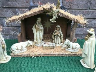 Vintage Christmas Nativity Set White Made In Japan 12 Pc,  Stable Mid - Century