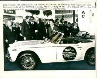 Vintage Photograph Of President De Gaulle Inspecting Triumph Tr5 Car At Paris Mo