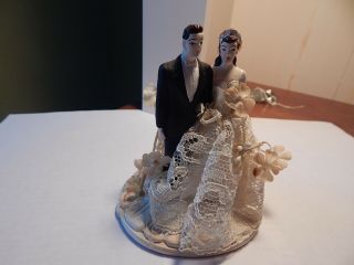 Vtg 1940s 50s Chalk Wedding Cake Topper Plaster Bride Groom Lace Dress Antique