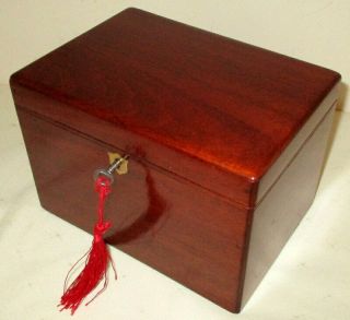 Lovely Small Early Victorian Solid Mahogany & Brass Tea Caddy With Key