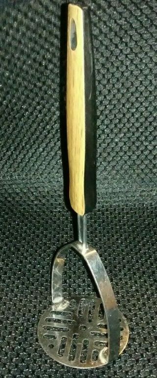 Vintage EKCO Stainless Steel Potato Masher With Faux Wooden Look Handle 3