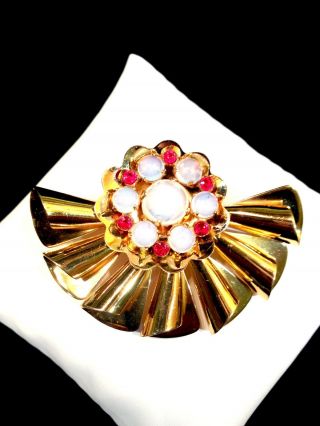 Vtg 1940’s Coro Art Deco Gold - Tone Moonstone Ruby Red Rhinestone Floral Brooch