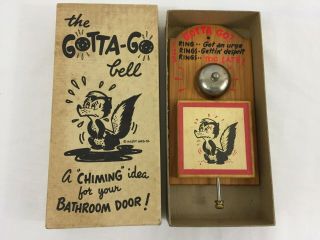 Vtg 1950’s Gotta Go Bell Skunk Toilet Humor Gag Gift Door Wall Plague Nos