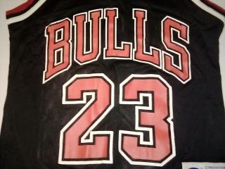 VTG Champion Mens Michael Jordan Chicago Bulls Jersey Size 36 Small Black NBA 3