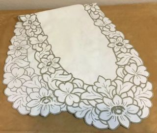 Vintage Dresser Scarf,  Linen,  Flower & Leaf Embroidery,  Very Light Beige,  Beige