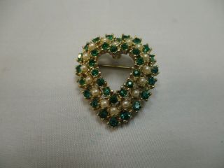 Vtg Heart Shape Brooch Pin Gold Tone W/pearl & Green Rhinestone Accents