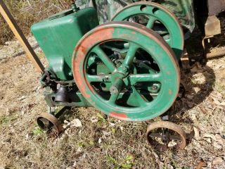 Antique Fairbanks Morse Model Z Hit Miss Gas Engine Headless On Cart Ruins