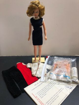 12” Vintage American Character Tressy W/ Styling Kit Clothes Curlers Key 1964