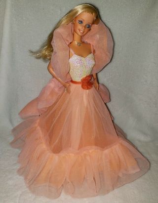 Vintage Barbie PEACHES N’ CREAM Doll Superstar Era 3