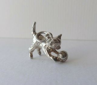 09 Vintage Silver Charms Kitten With Ball