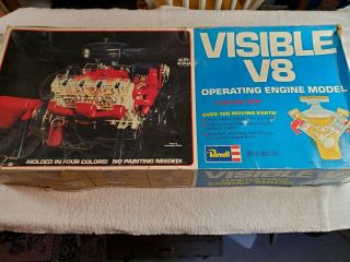 Vintage Revell 1977 Visible V8 Plastic Model Engine Kit No.  H - 902 Parts