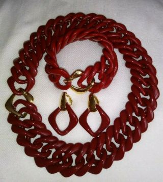 Vintage Trifari Red Plastic Chain Parure Set Necklace Bracelet Clip On Earrings