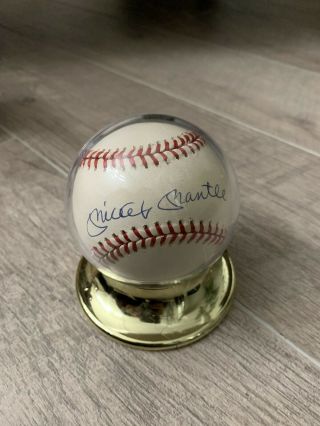 Mickey Mantle Signed Baseball - With Authenticity Cetrificate