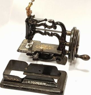 TOP rare Antique sewing machine H.  VIGNERON by Chas Raymond circa 1894 UK 3