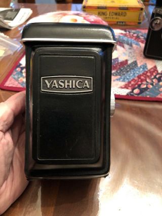 Yashica - 12 Vintage Tlr Camera With Case