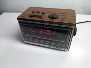 Vintage Ge General Electric Digital Alarm Clock Am/fm Radio Wood Grain 7 - 4622d