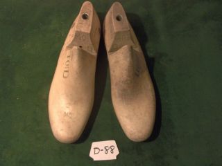 Vintage Pair Wood Size 10 - 1/2 D Tofler Gebl Co Indust Shoe Factory Lasts D - 88