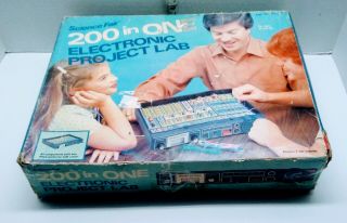 Vintage 1981 Radio Shack Science Fair 200 In One Electronic Project Lab 28 - 249