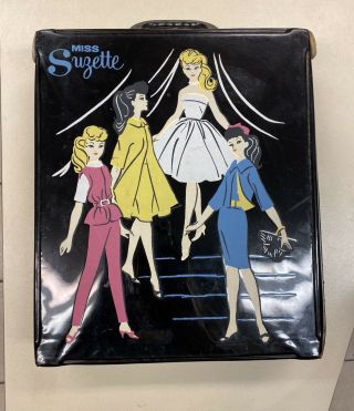 Vintage 1962 Uneeda Miss Suzette Fashion Doll Case With Doll Clothes