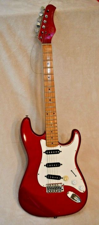 Vintage Hondo Deluxe Series 760 Electric Guitar Red/white - Parts/repair