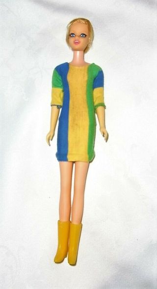 Vintage Barbie Twiggy Doll In Outfit With Boots