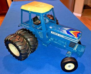 Ford 9700 Diecast Tractor 1/16 Scale Vintage Antique Farm Toy Ertl