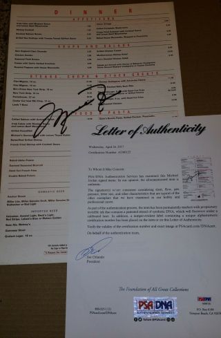 Michael Jordan Signed Auto Psa/dna Restaurant Menu Chicago Bulls Hof Autographed